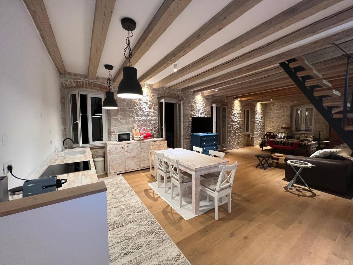 Palazzo Di Toma Apartment มิลนา ภายนอก รูปภาพ